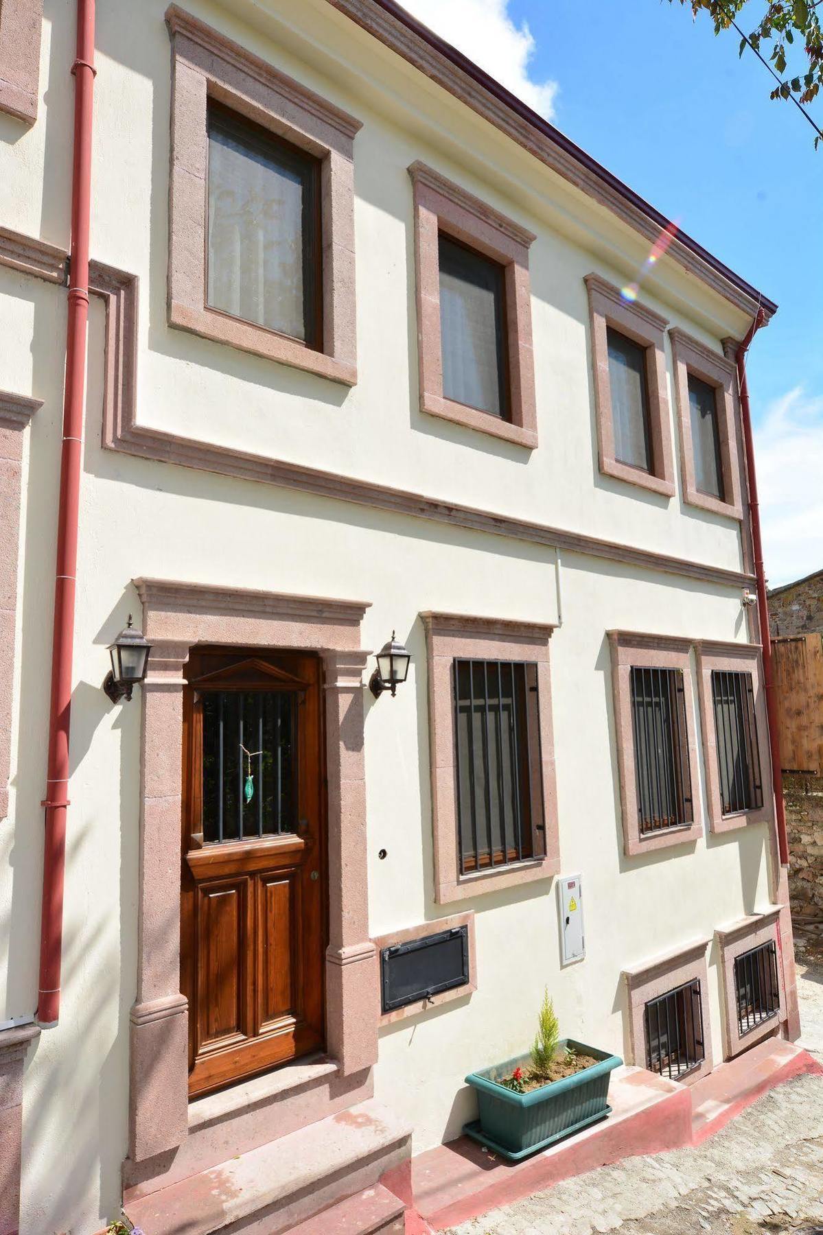 Hayriye Hanim Ege Ayvalik Exterior photo